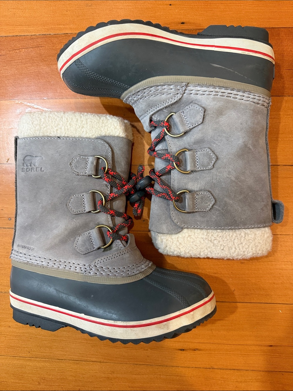 Sorel Yoot Pac youth snow boots